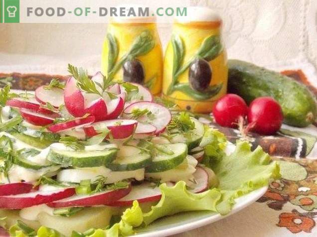 Spring layered salad