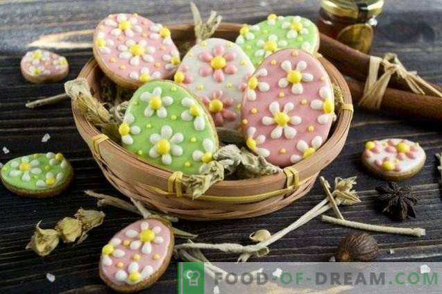 Easter cookies with icing
