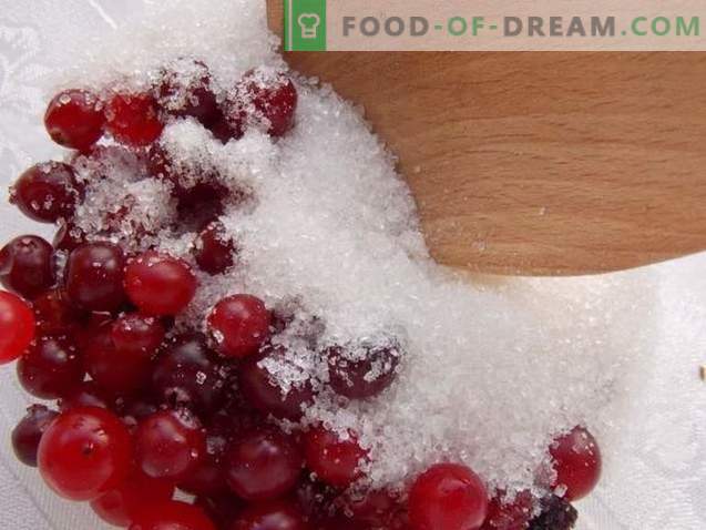 Cranberries, grated with sugar