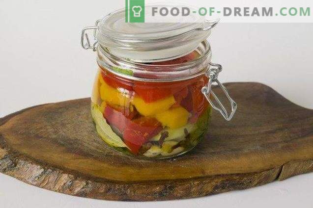 Salad with pumpkin and sweet pepper in a fragrant marinade for the winter