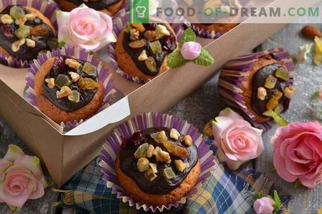 Cupcakes with your own hands - delicious sweets, gifts