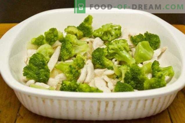 Casserole with broccoli and chicken fillet