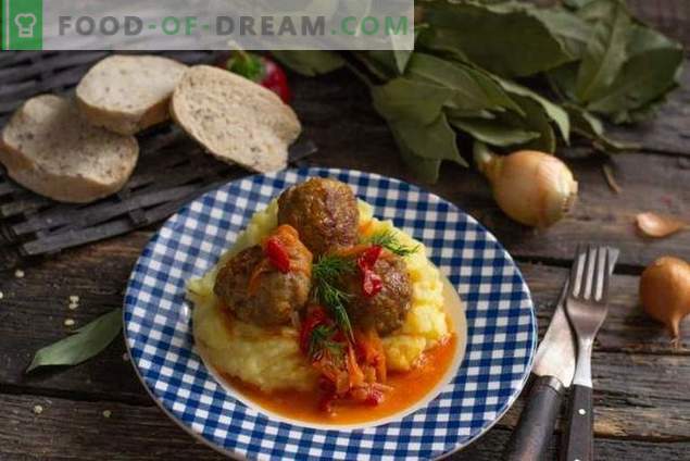 Италиански кюфтета или кюфтета от месо в зеленчуков сос