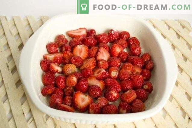 Klafuti with strawberries