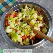 Vinaigrette with apple and sauerkraut - delicious salad to fasting