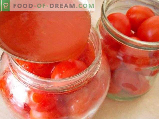 Tomatoes in their own juice