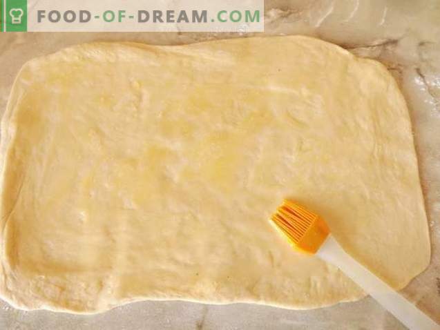 Citrus bread with creamy-lemon icing