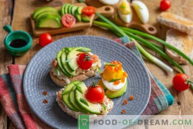 Breakfast toasts with avocado and egg salad