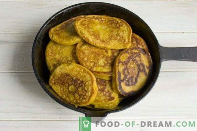 Pancakes with pumpkin and apples