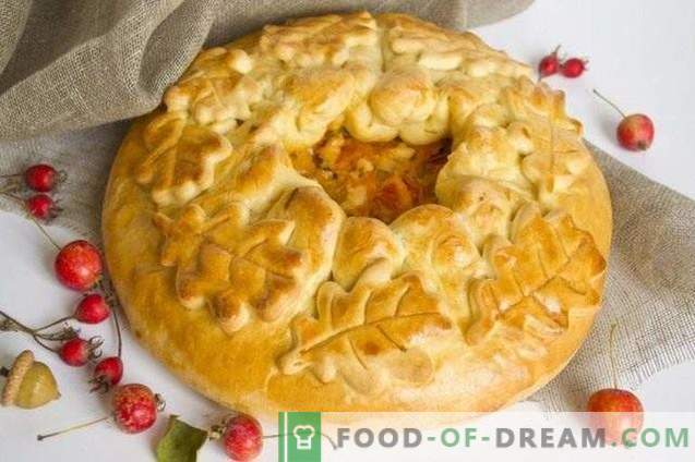 Pie with chicken and vegetables