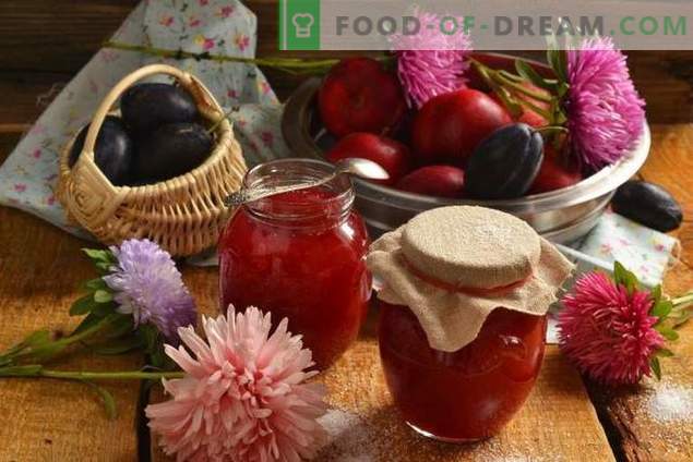 Apple jam for the winter with banana and plums
