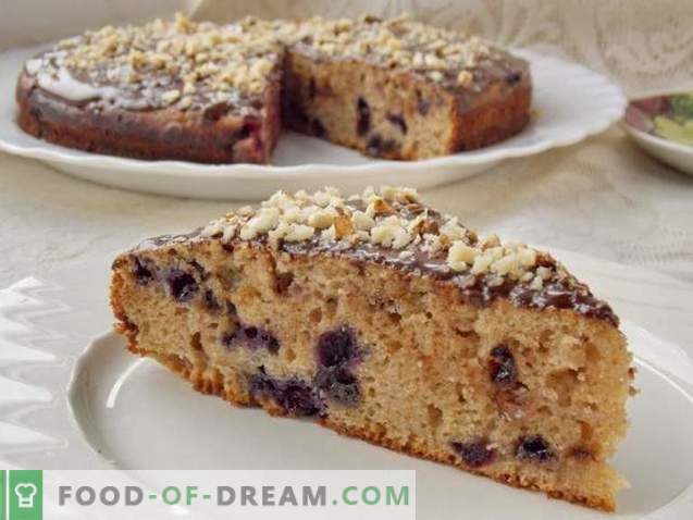Half-flour cake with cherries and blueberries