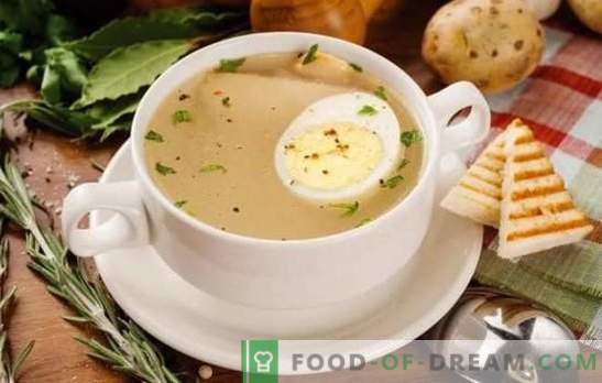 Egg broth is an easy first course and is simple to prepare. Variants of broth with game egg, fish, chicken and beef