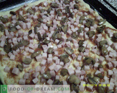 Homemade pizza, cooking recipe with photos step by step