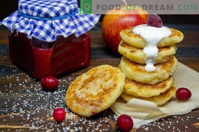 Apple cheesecakes stuffed with cranberry and orange