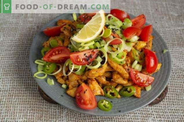 Dietary salad with chicken without mayonnaise