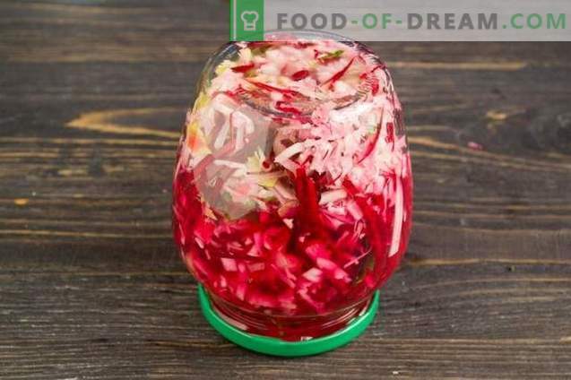 Pickled Cabbage with Beets