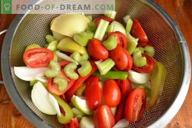Green hot pepper in apple and tomato fill