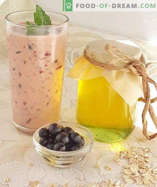 Blackcurrant Smoothie with Honey
