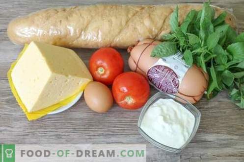 Snack Cake with Bread, Cheese and Sausage 