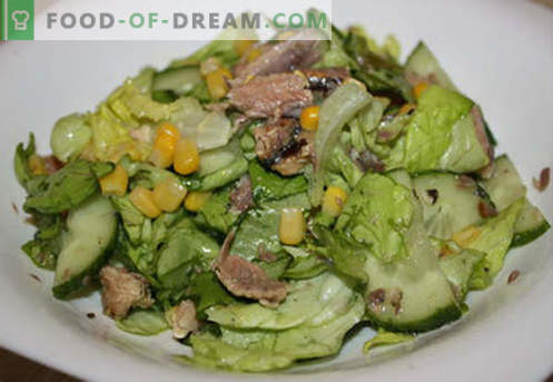 Salad with butter - proven recipes. How to properly and tasty to prepare a salad with butter.