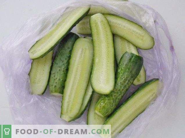 Salted cucumbers in 15 minutes