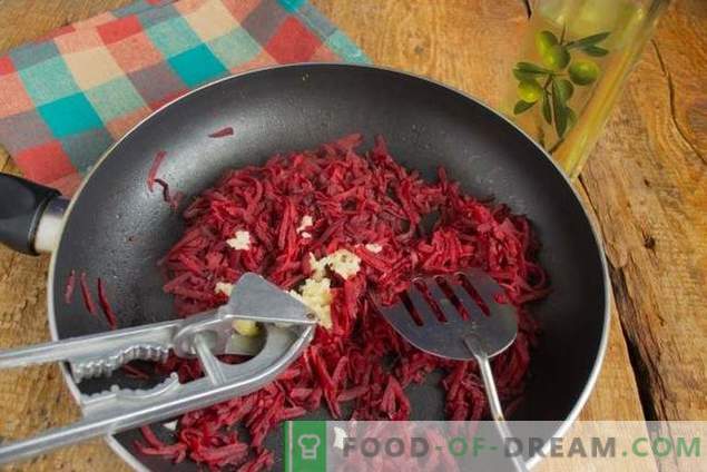 Healthy vegetarian red cabbage soup