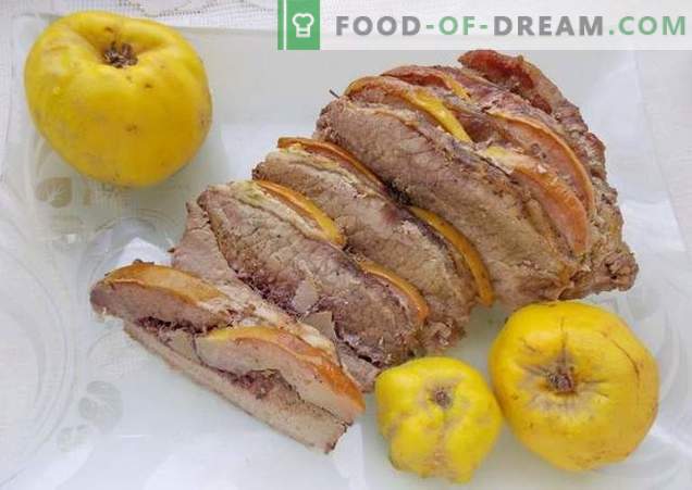 Pork with quince, baked in foil