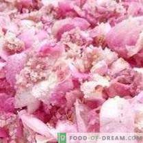 Pink petals in sugar