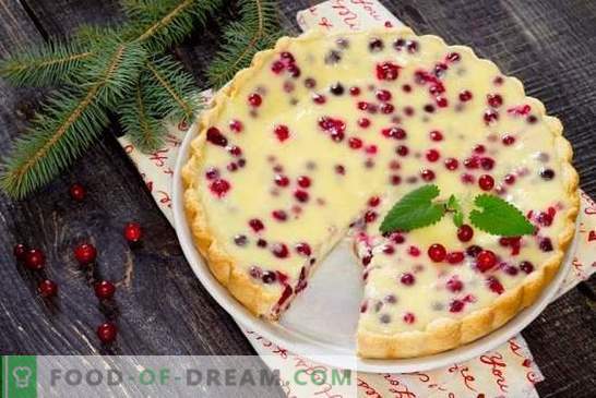The best winter cakes - with frozen berries, jams and canned fruits