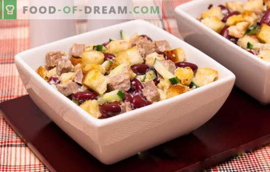 Salad with sausage and crackers for every taste. Recipes for salad with sausage and crackers for holidays and weekdays
