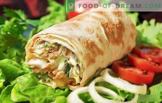 Shawarma with chicken in pita bread: cooking homemade fast food step by step! Selection of the best chicken shawarma recipes (step by step and in detail)