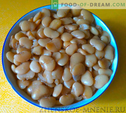 Salad with beans 
