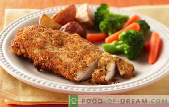 Chicken fillet in breading - deftly prepared! Different fillet formulations in breadcrumbs, in flakes, with cheese, in nuts