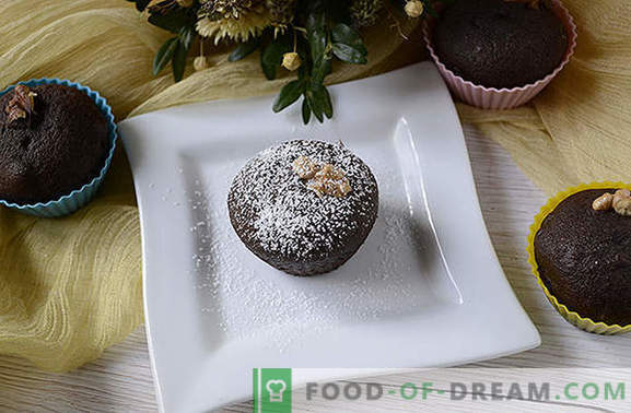 Chocolate muffins are a great start to the day. Author's step by step photo recipe of chocolate muffins with semolina