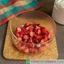 Trifle with strawberries - a light dessert