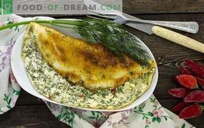 Omelet with cottage cheese in a pan